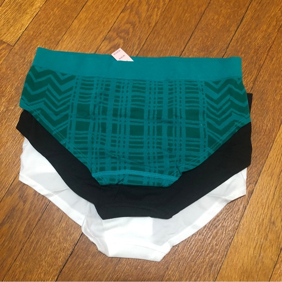 **NWT** Set of 3 Victoria’s Secret Hip Huggers 🩲 Size M - Picture 3 of 6